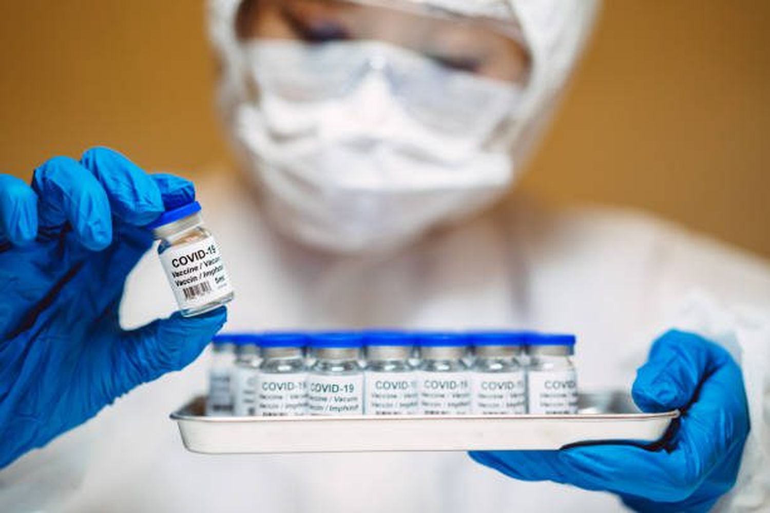¡AUTORIZADA! FDA da luz verde a vacuna de Pfizer