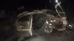 Incendio de vehículo  camino a Puerto Ruiz