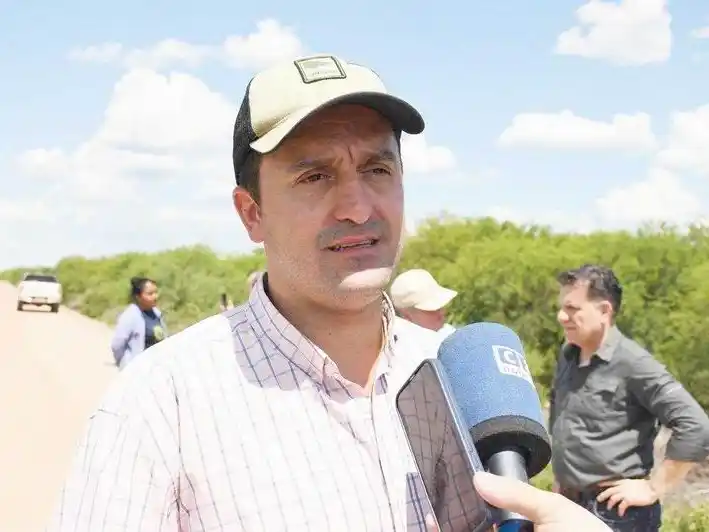 El vicegobernador Solís recorrió la zona 
de recrecimiento y ensanche de defensas