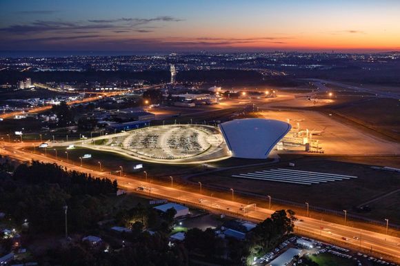 Corporación América logra extender la concesión del Aeropuerto de Carrasco y se hará cargo de otras seis aeroestaciones en Uruguay