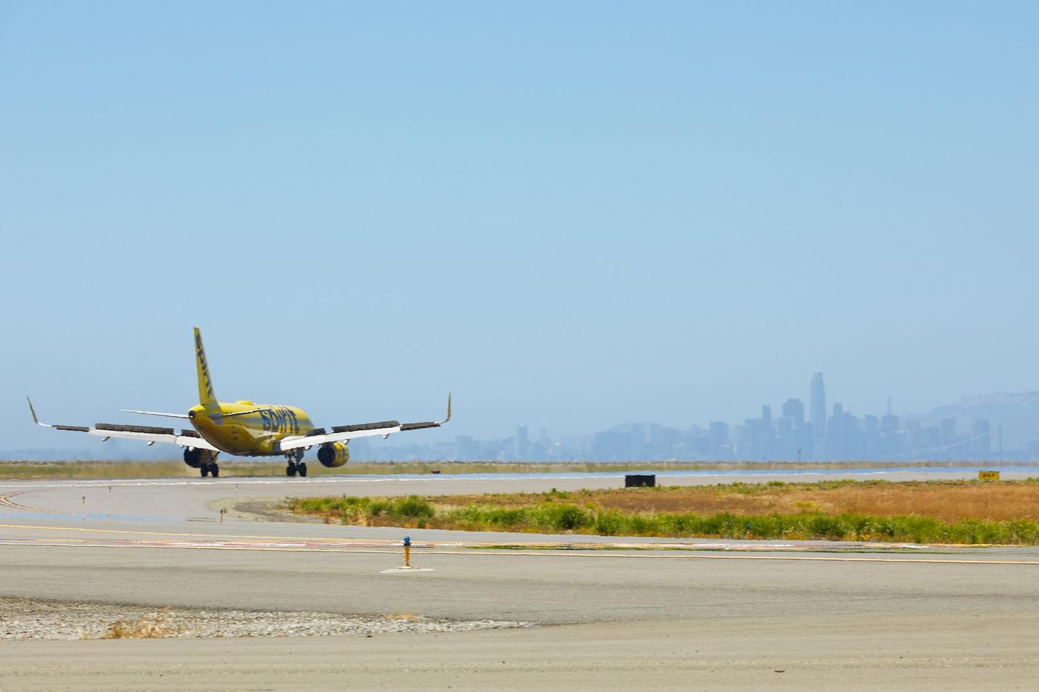 Nuevo capítulo para la disputa entre dos aeropuertos por su nombre