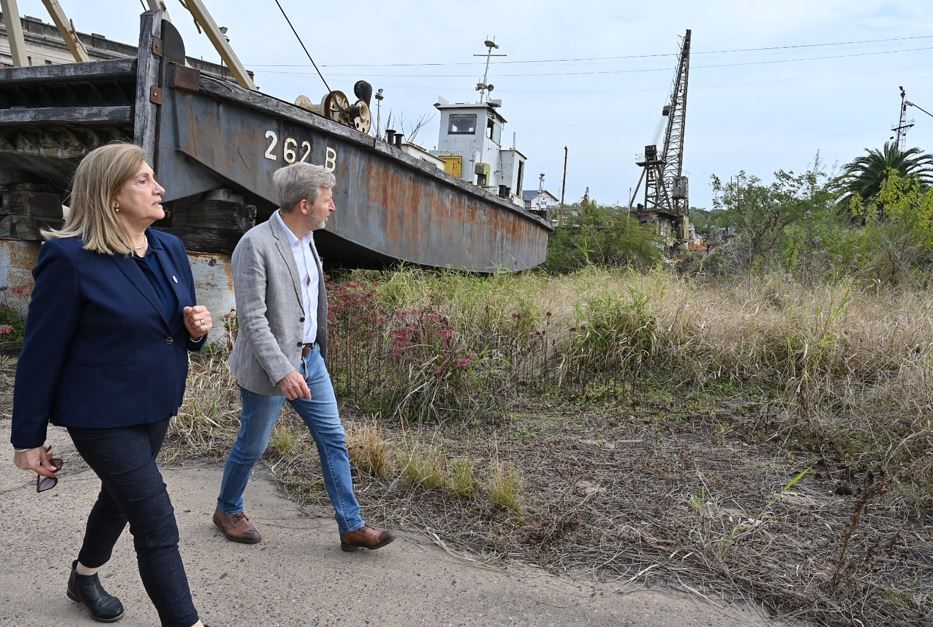 En un hecho histórico, la Provincia tomó posesión del puerto de Paraná