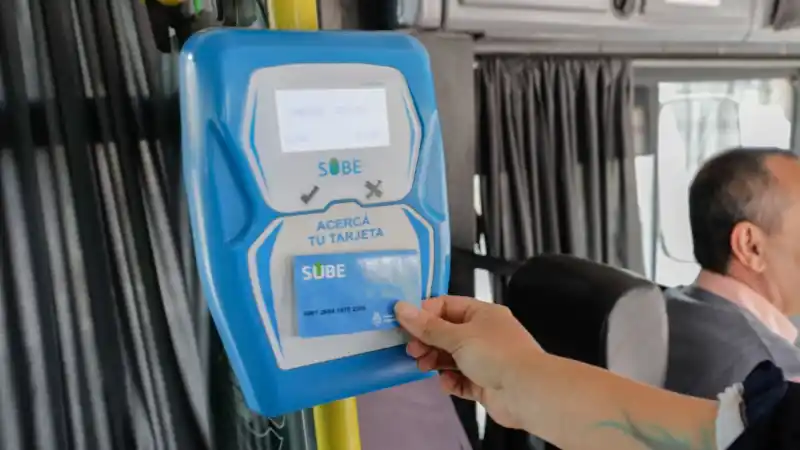 Ya se pueden activar y validar beneficios sociales del transporte a bordo de los colectivos