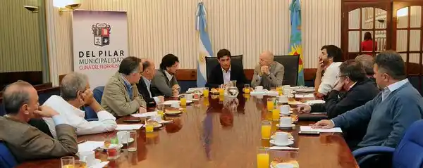 Lacunza se reunió con intendentes del norte bonaerense para analizar la situación económica