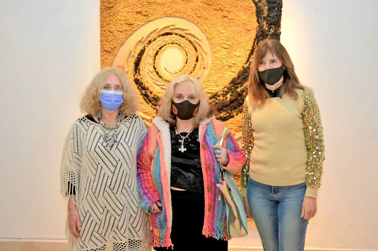 El Mumbat exhibe obras de artistas tandilenses invitadas y muestras patrimoniales
