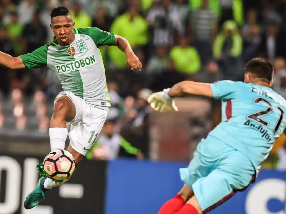 Un colombiano para Racing