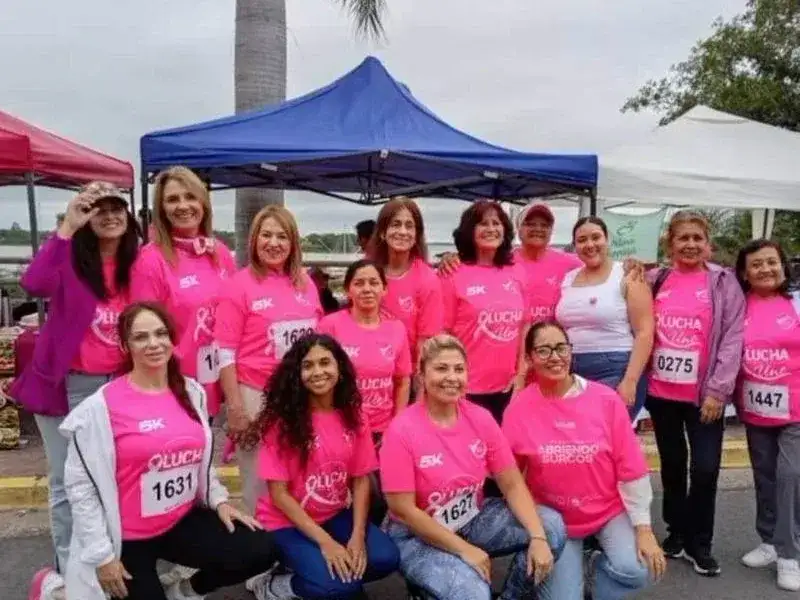 Ríos destacó el compromiso del Gobierno y la 
comunidad en la prevención del cáncer de mama