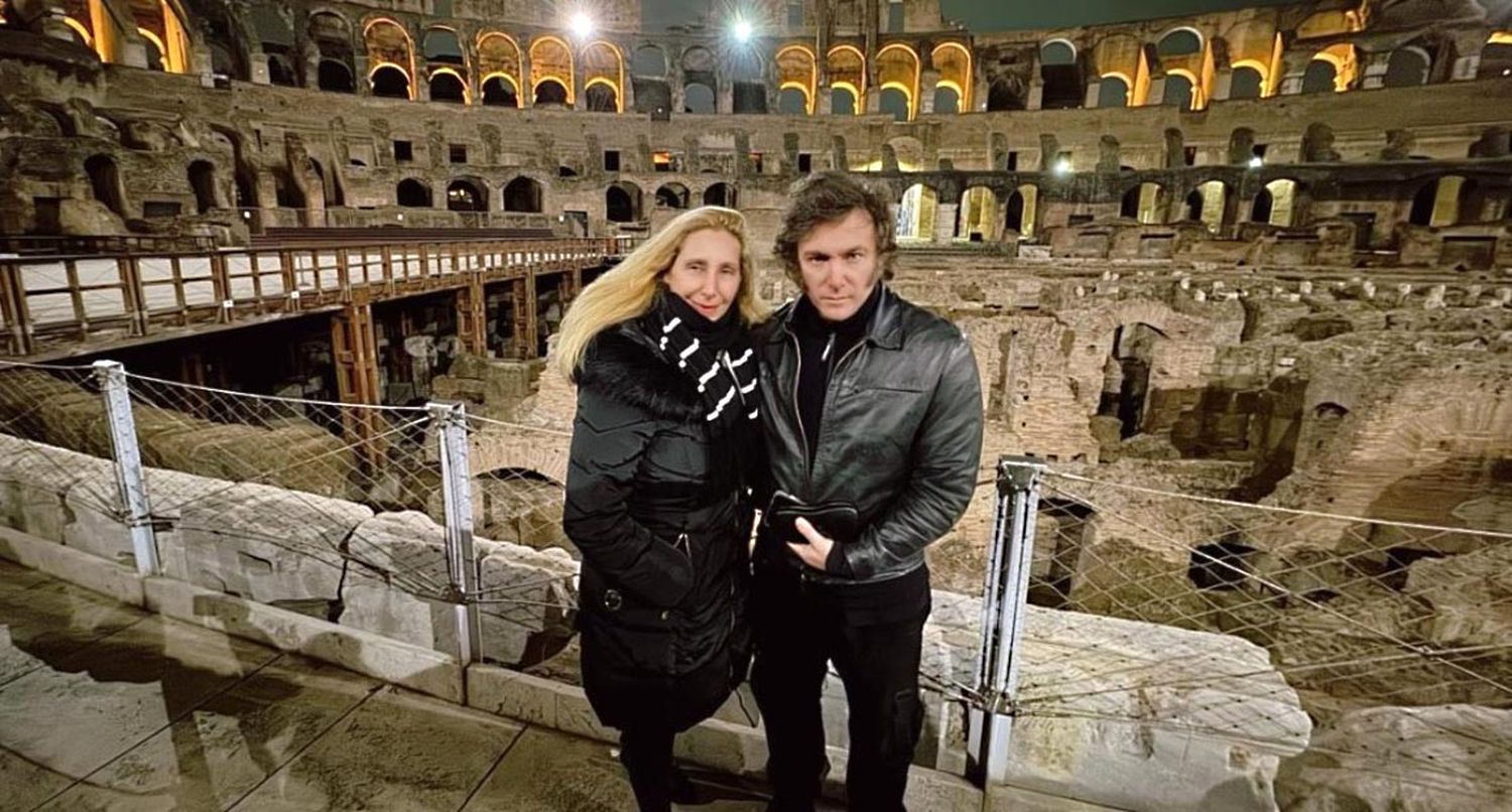 El presidente Javier Milei junto a su hermana Karina visitó el Coliseo romano.