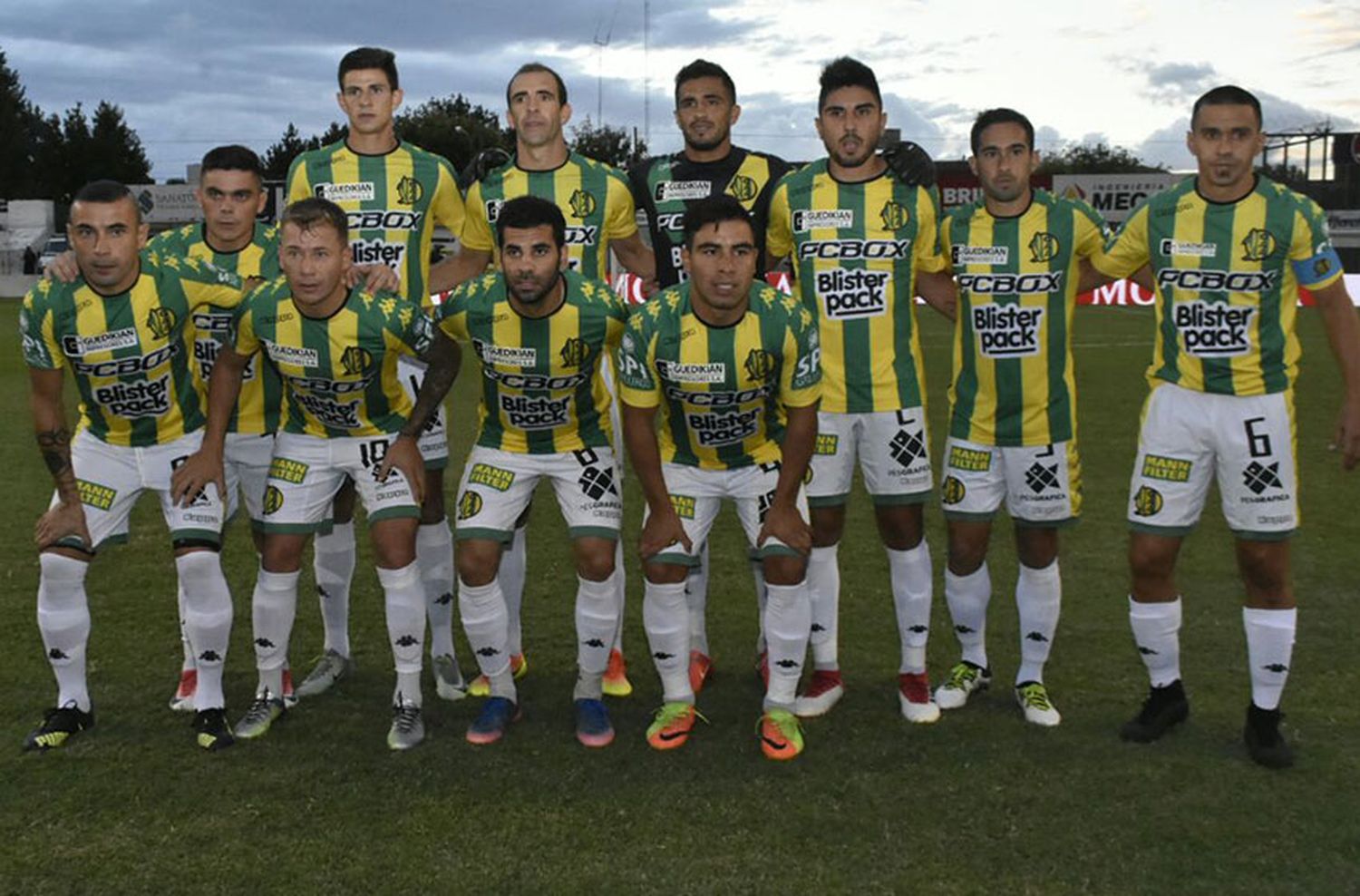 En un partido vibrante, Aldosivi dio otro paso atrás