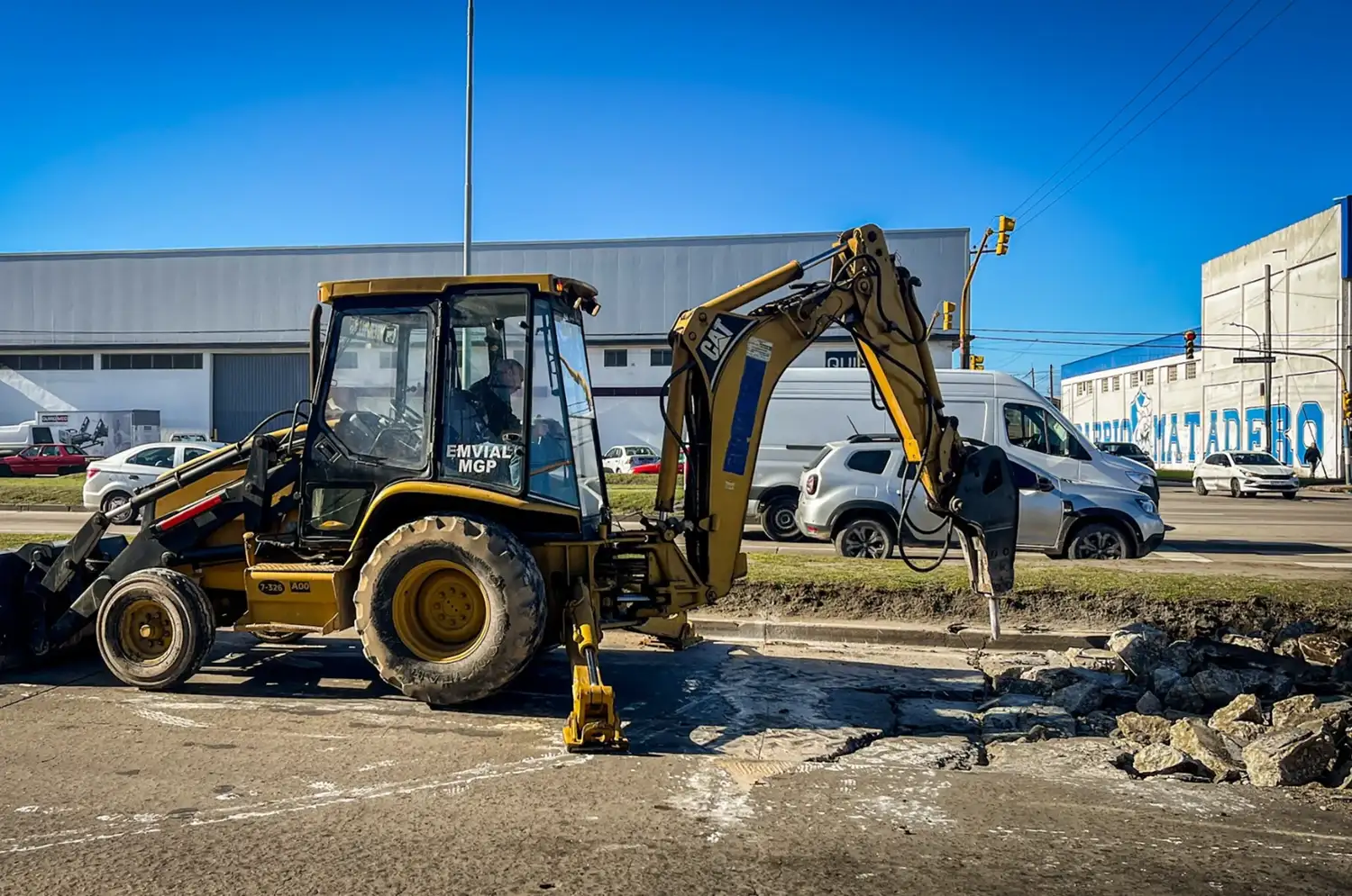 Los trabajos se enfocaron en la reparación de baches pequeños y medianos en zonas de alto tránsito.