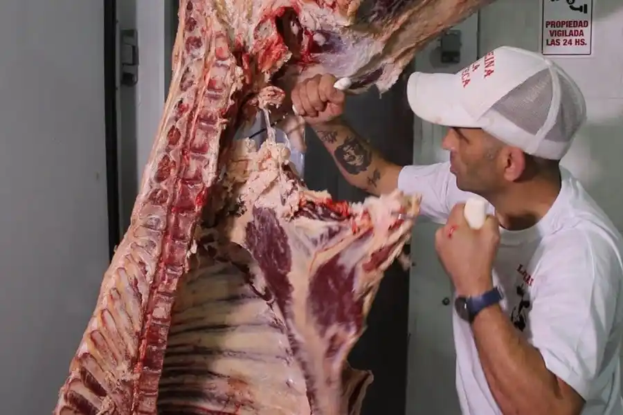 El precio de la carne de vaca aumentó más del 40% en diciembre y acumula más de 300% en un año