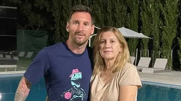 Lionel Messi junto a su mamá, Celia Cuccittini