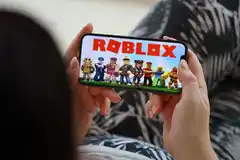 Roblox exigirá a los usuarios verificar su edad para acceder al chat de los juegos