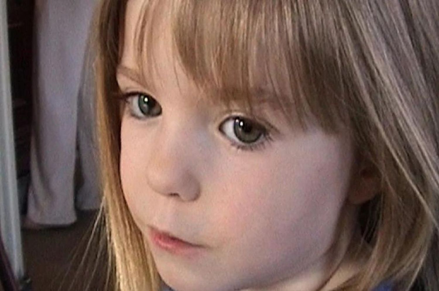 Nuevas pistas en el caso Madeleine McCann: encontraron ropa y objetos en un campamento hippie de Portugal