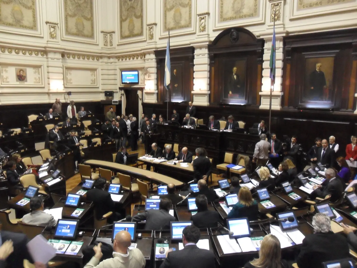 Media sanción al Presupuesto y Ley Impositiva 2015