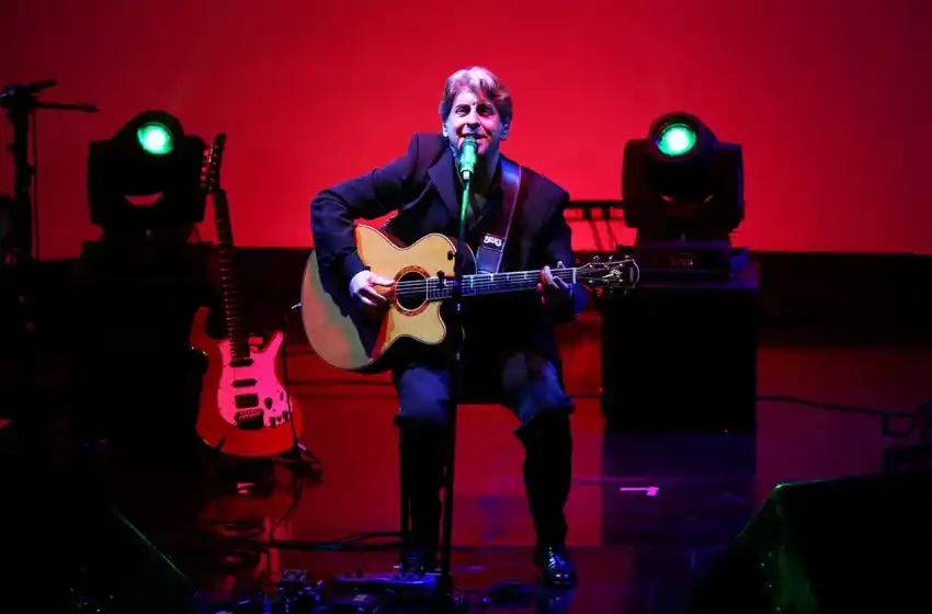 Roque Narvaja: una noche con éxitos y nuevas canciones