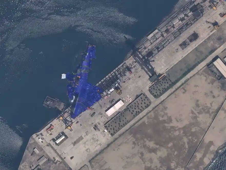 Kim Jong-un apunta su ira contra los responsables de la fallida botadura del destructor norcoreano