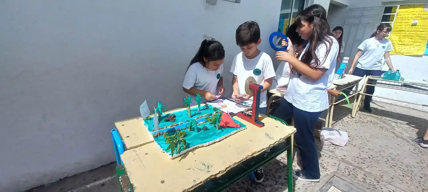 Creatividad y aprendizaje en la muestra anual de la escuela “Usina Vieja”