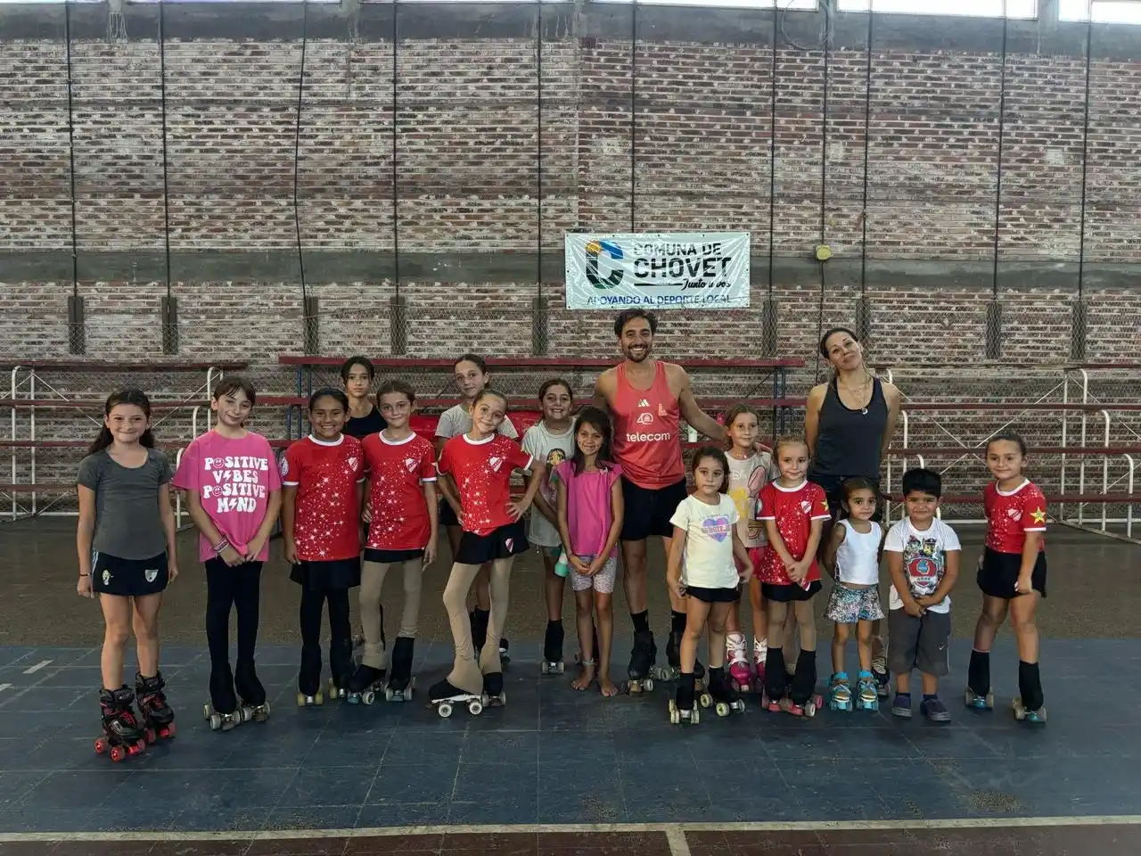 Participarán 28 patinadores locales y delegaciones invitadas