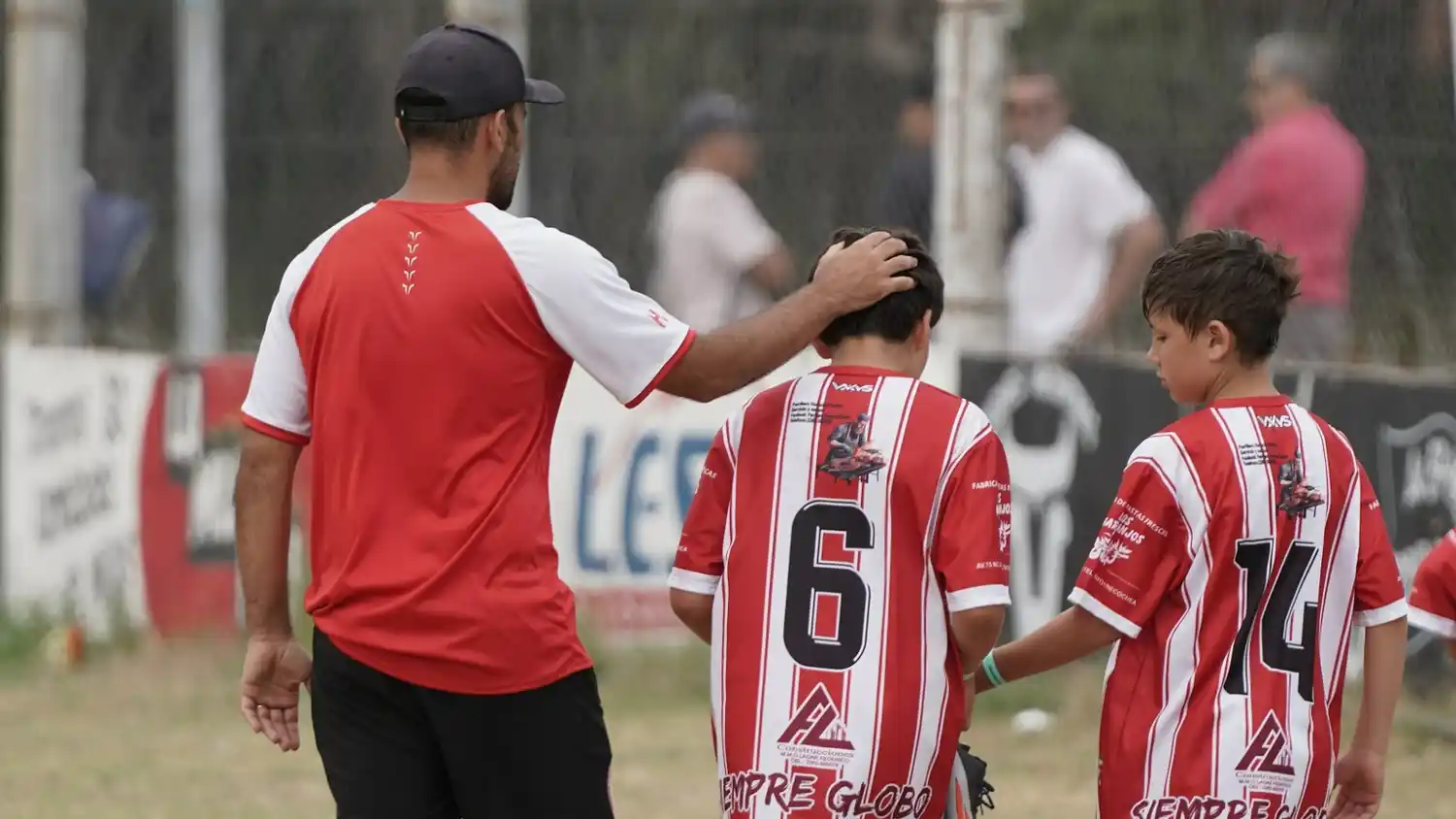 Huracán enfrentó a Defensores de Juan N. Fernández en las categorías 2011, 2013 y 2015