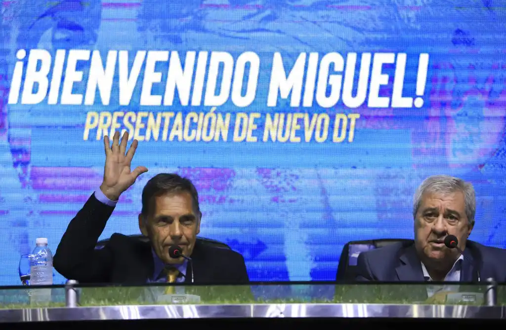 Russo fue presentado y habló de “ganar la copa”