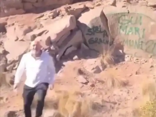 Identificaron a los turistas que vandalizaron una roca en Potrerillos: podrían recibir una multa millonaria
