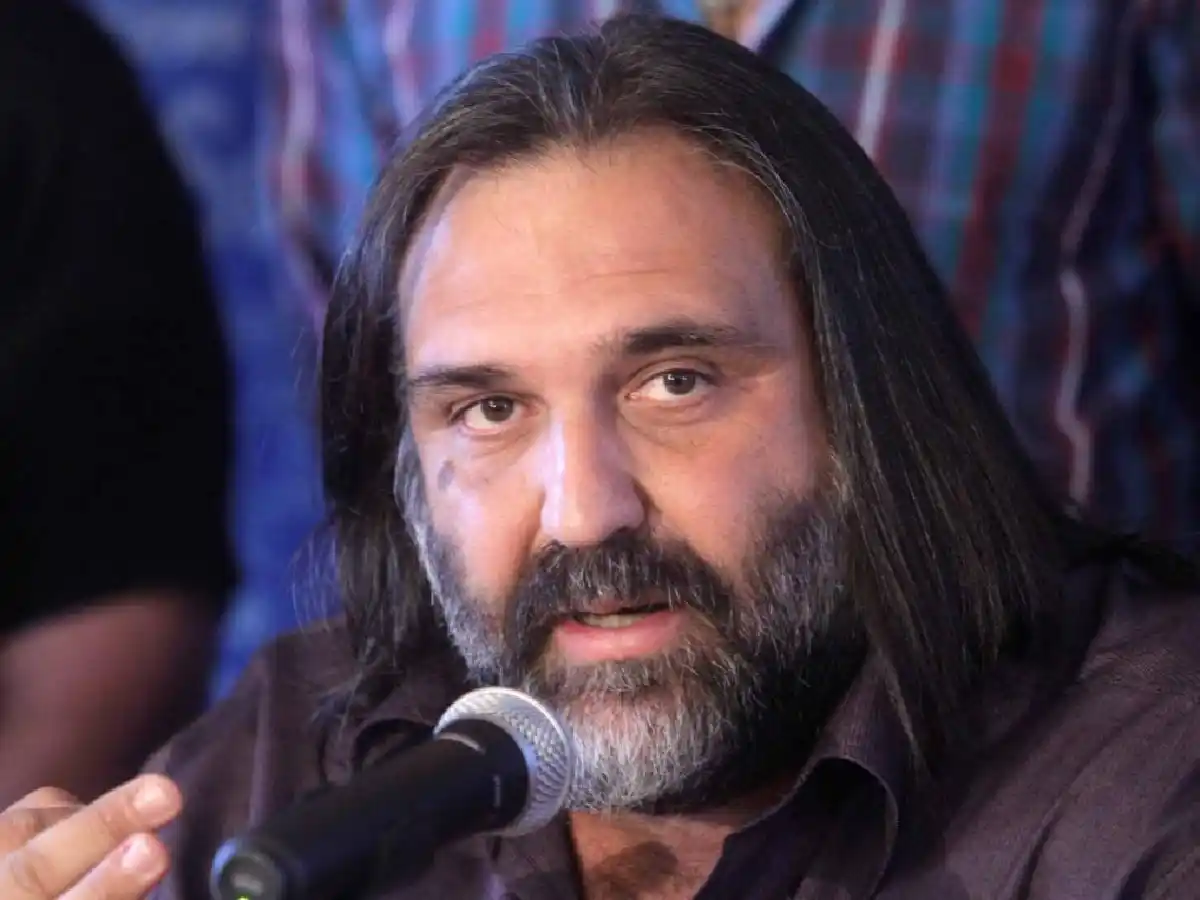 Baradel sobre el libro de Cristina: "Podría ser material para las escuelas"