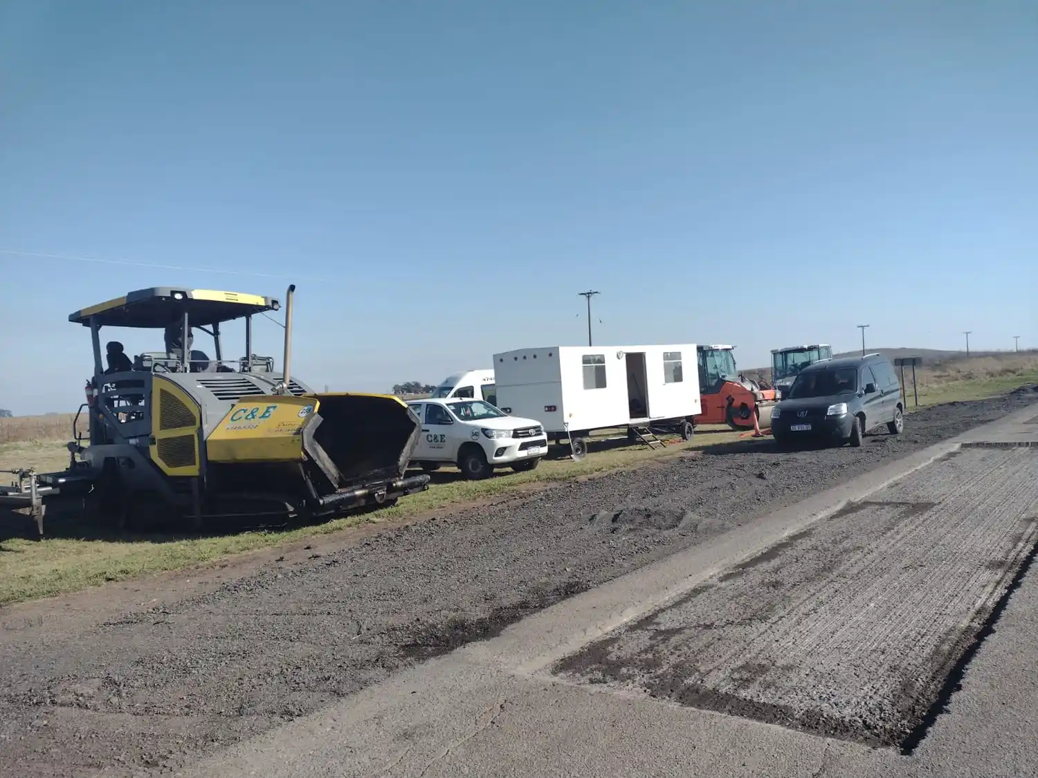 Realizan trabajos de reparación en el acceso a María Ignacia Vela