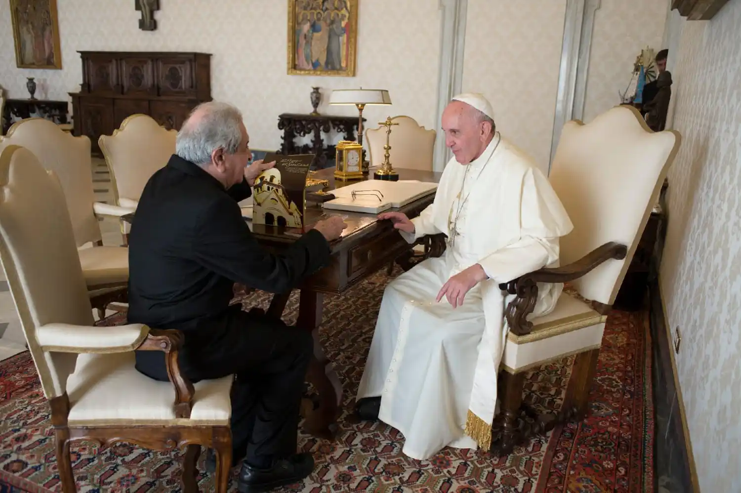 papa francisco raul troncoso 22-04-25 - 4