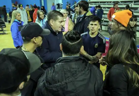 Se entregaron 203 becas a deportistas marplatenses