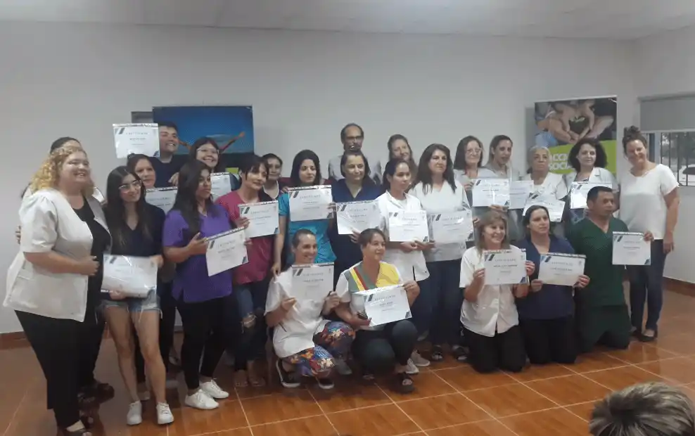 24 alumnos egresaron como Cuidadores Domiciliarios