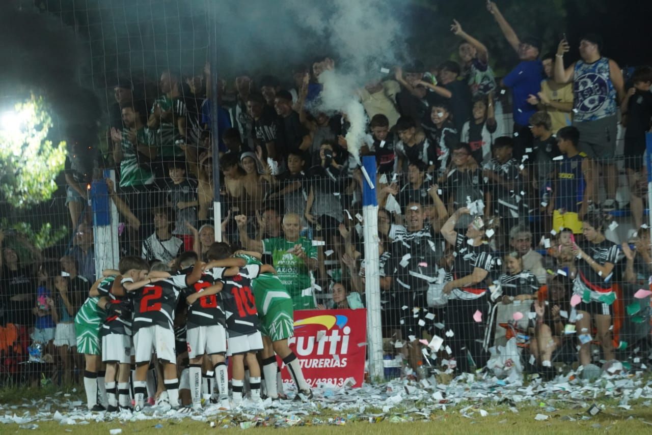Esta noche se conocerán a los 16 mejores equipos del Nacional.