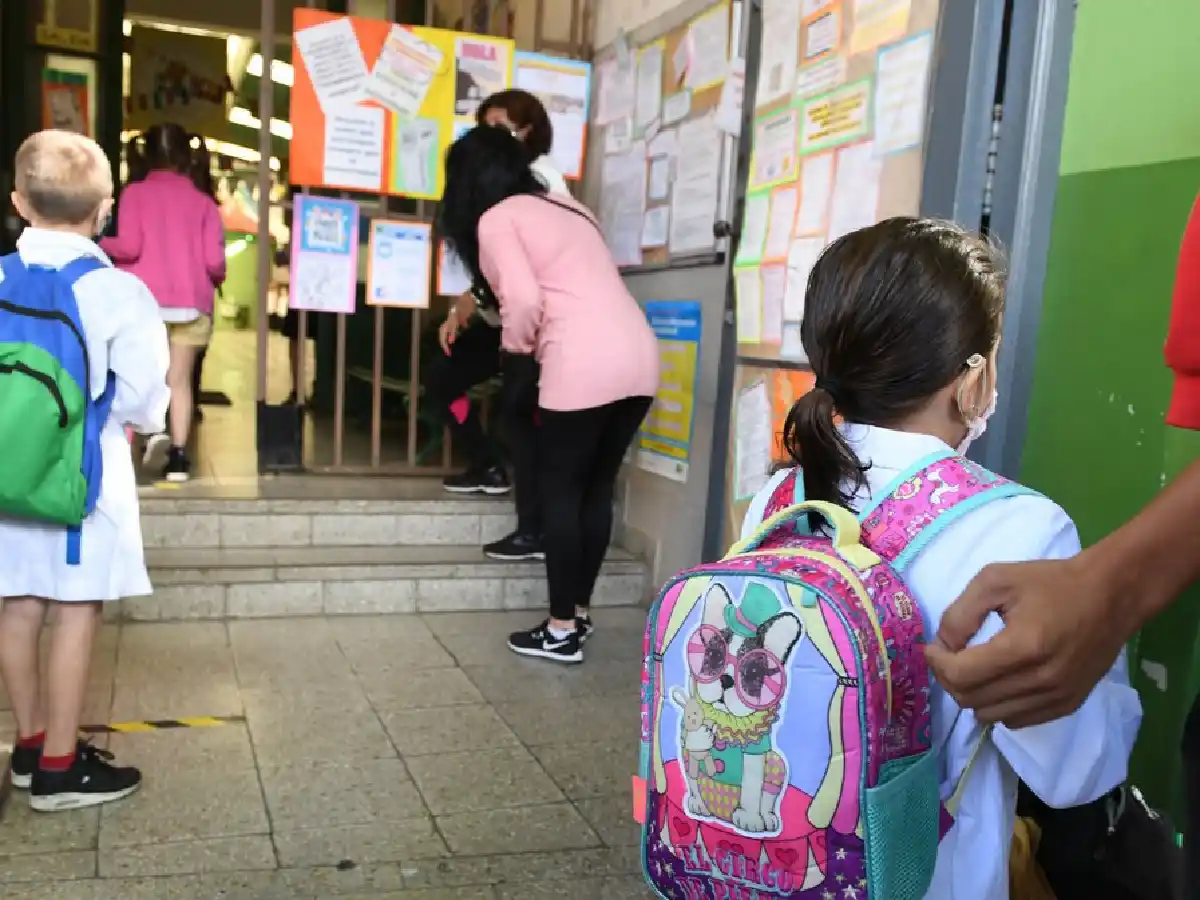 Aprueban una ley fortalecer las trayectorias educativas y evitar la deserción escolar