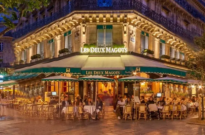 Fuertes críticas a Macri por hospedarse y cenar en restaurantes de lujo en Paris
