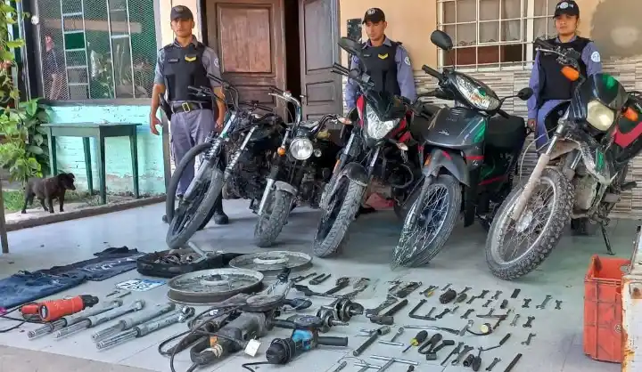 Desarticulan un desarmadero de motos en un doble allanamiento