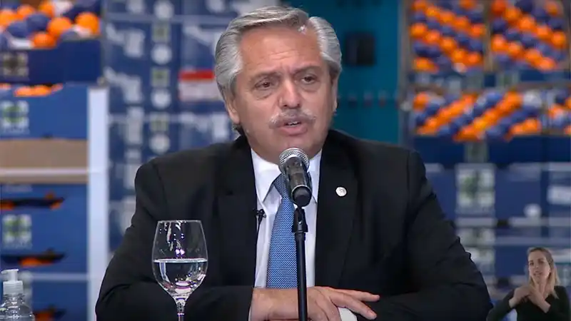 Fernandez anuncia un aumento de las  jubilaciones entre el 11 o 12%