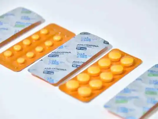 Mientras la Nación recorta el acceso a los medicamentos,
Formosa los produce en el laboratorio provincial Laformed