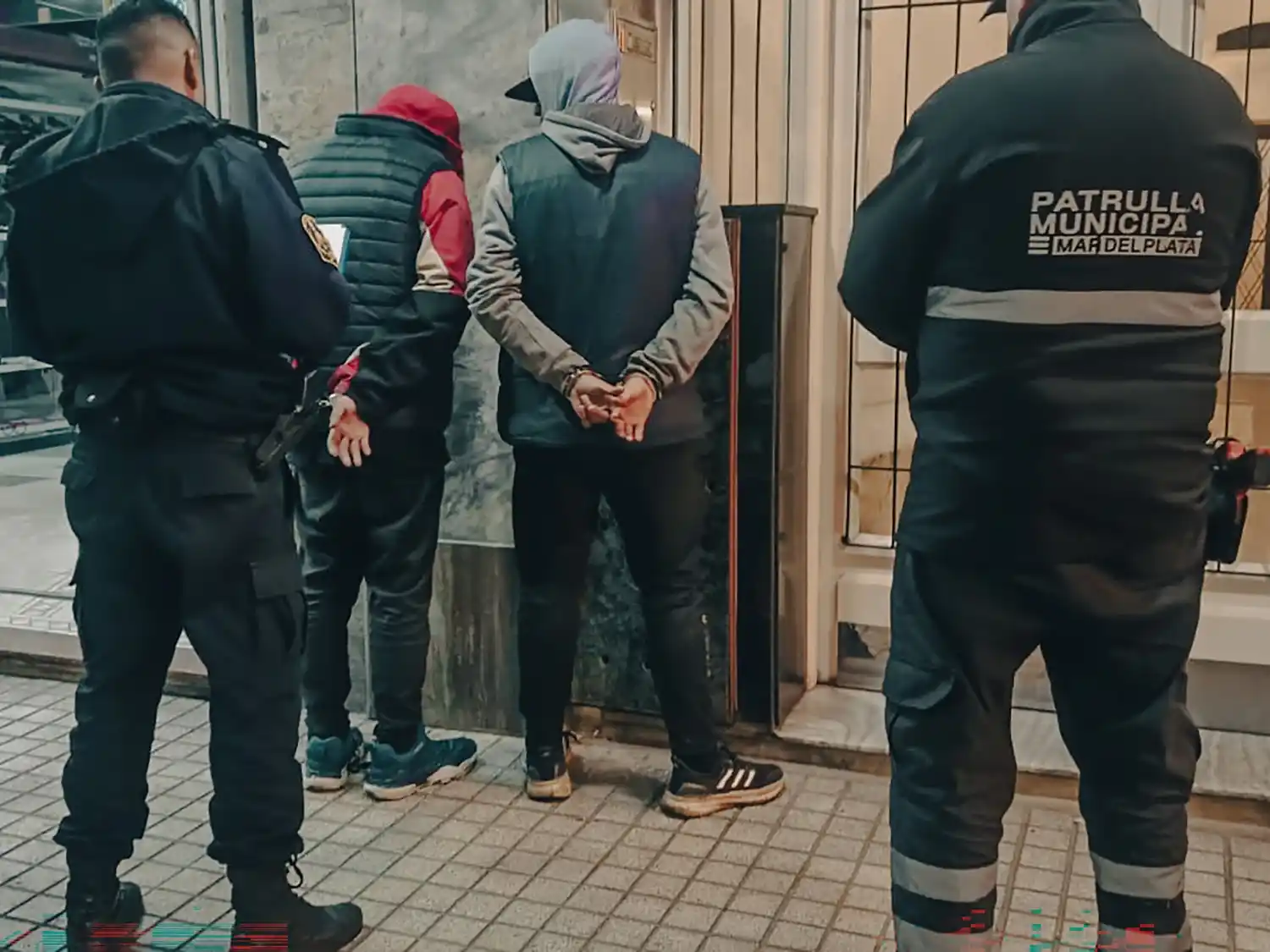 Dos hombres fueron aprehendidos en las últimas horas en pleno centro.