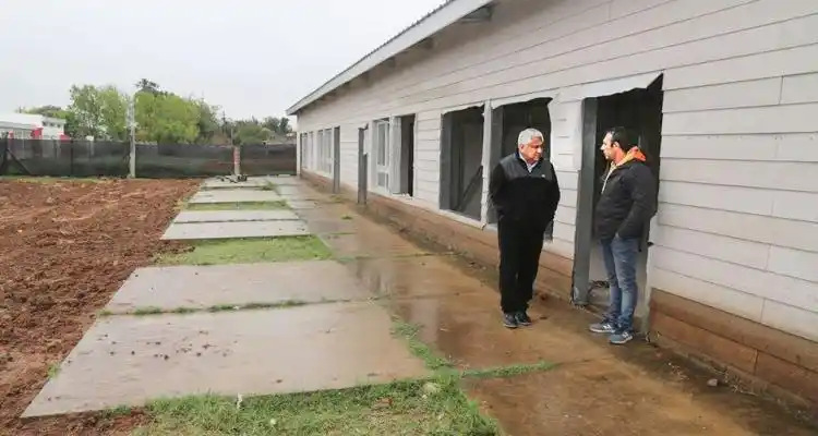 En La Plata ya tienen el listado de obras urgentes, mientras se discute el uso del Fondo Educativo para pagar sueldos