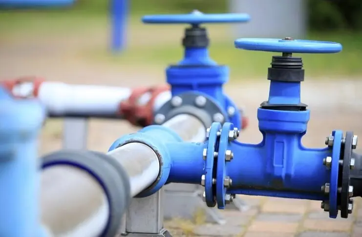 Mantenimiento de la red de agua en Benito Machado, Florentino, Canadiense y Primera Junta