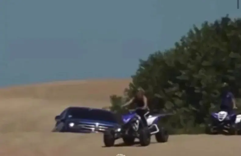 Captura del video que generó la suspensión.