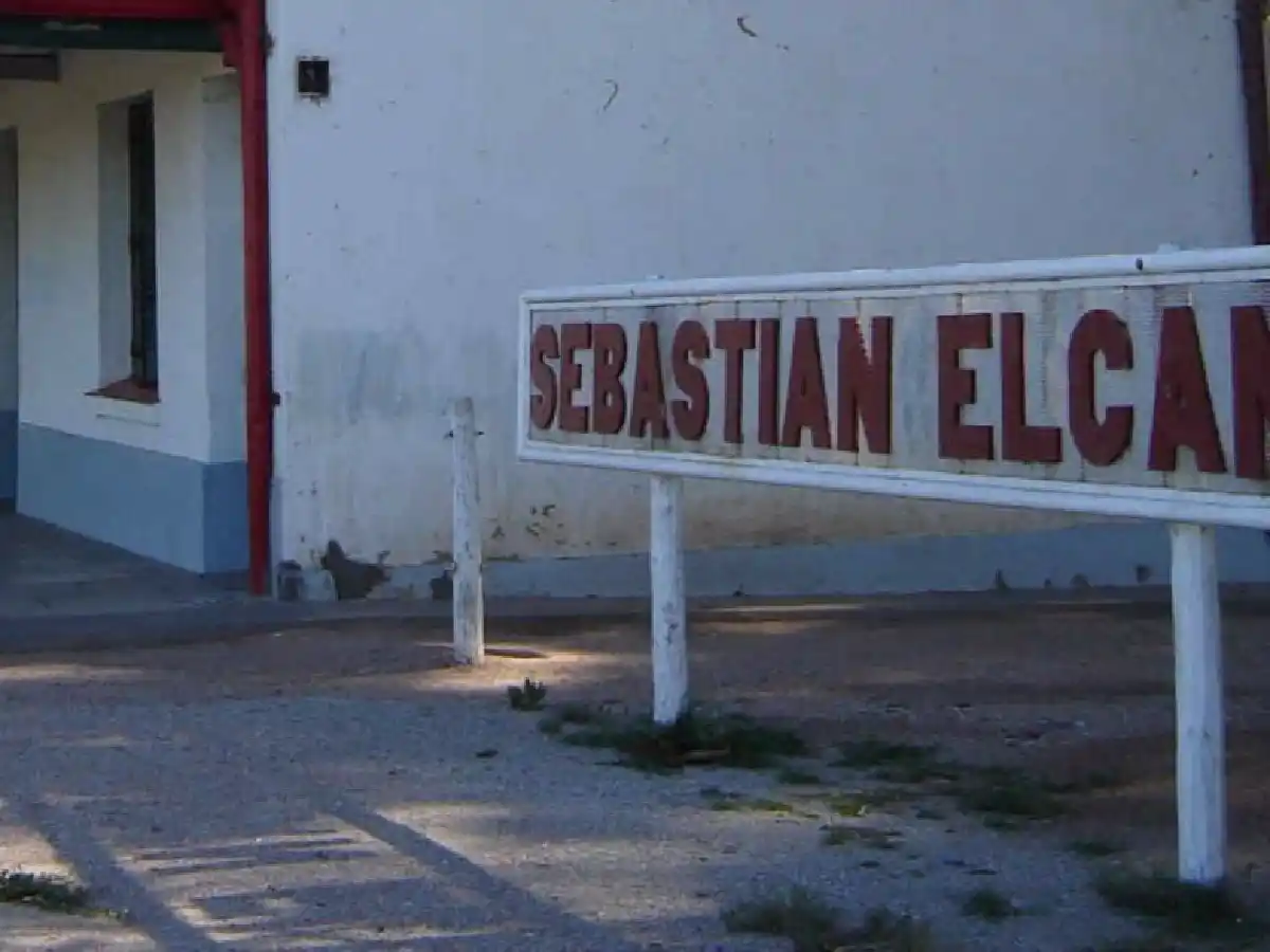 La Policía detuvo a los sospechosos de una violación grupal en Sebastián Elcano