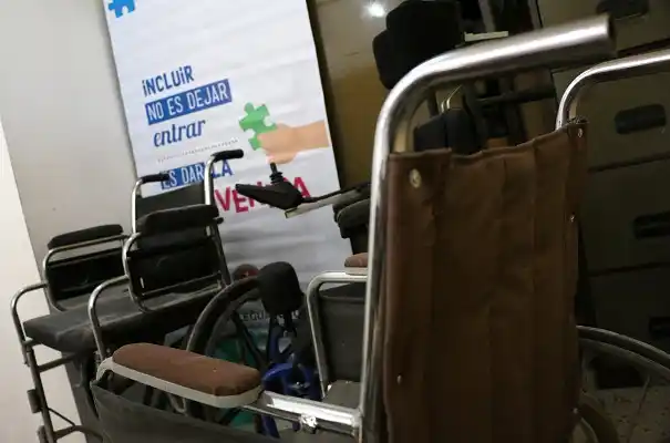 27 empleados municipales son capacitados en lenguaje de señas 