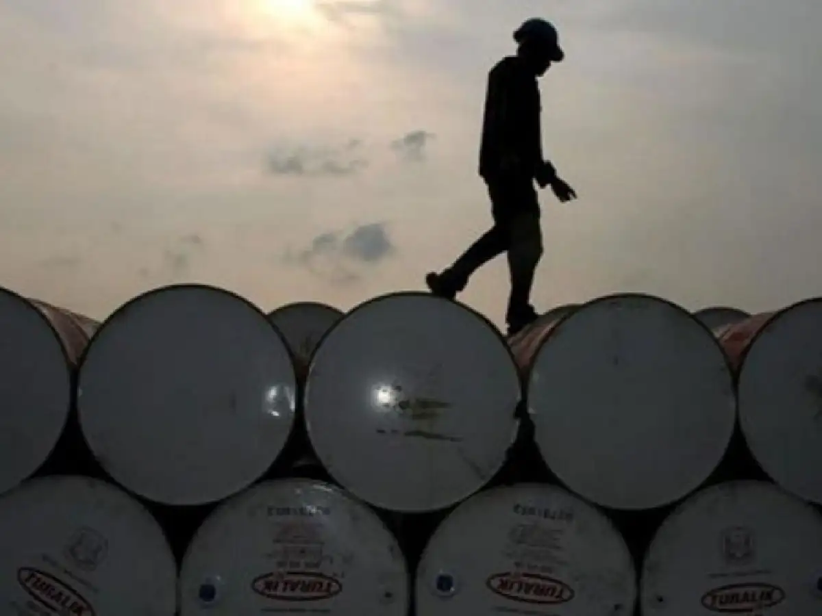 Se disparó más de 5% el precio del petróleo por tensión entre Washington y Teherán