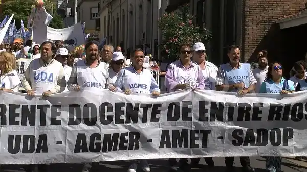 A 24 horas de un posible paro, los docentes apelan al diálogo