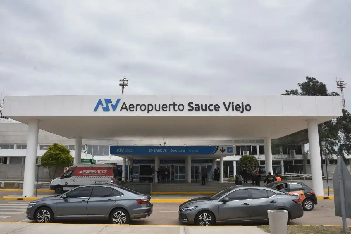 El Aeropuerto de Sauce Viejo ya es internacional
