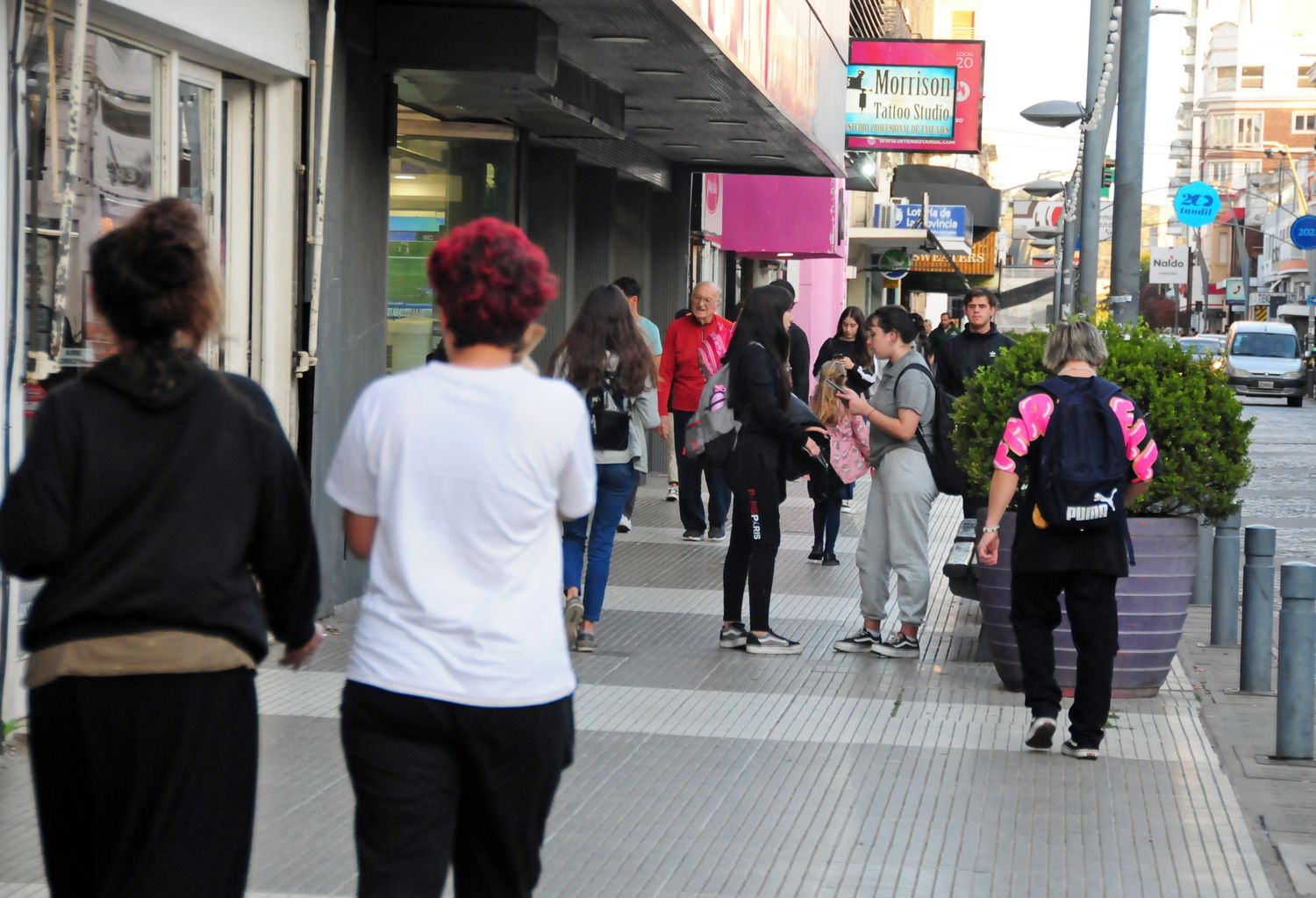 Ventas en comercios minoristas bajaron 4,1% interanual en agosto