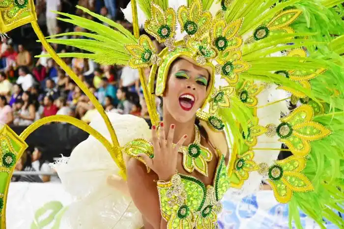 Comenzaron los desfiles del  carnaval de Concordia 