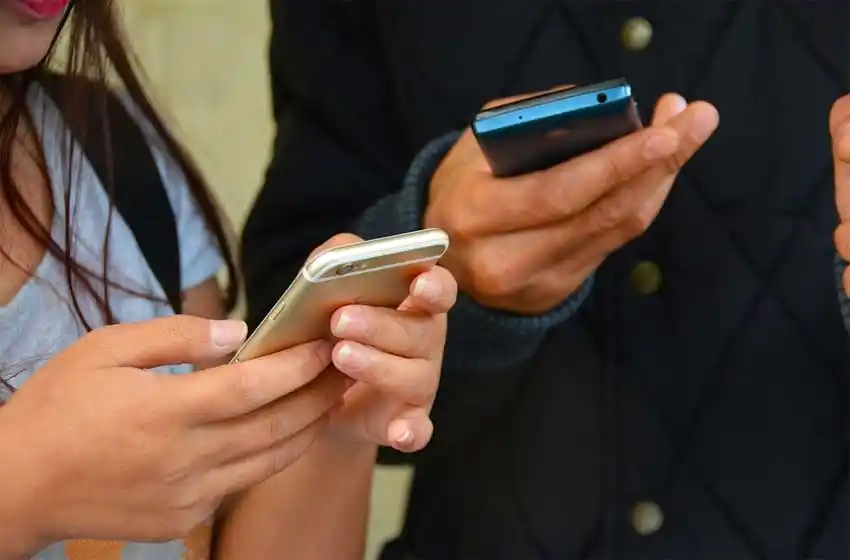 WhatsApp prohíbe una función muy utilizada en el iPhone