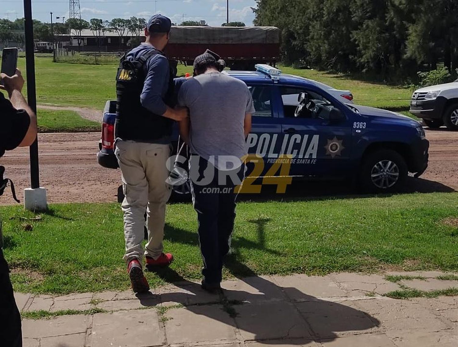 Sancti Spiritu: detuvieron a un sospechoso de ser autor del incendio a móviles policiales